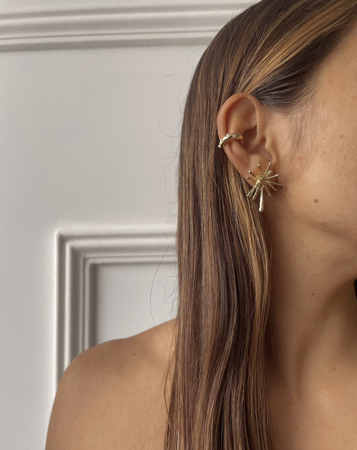 Earcuff White Freckles · Dorado